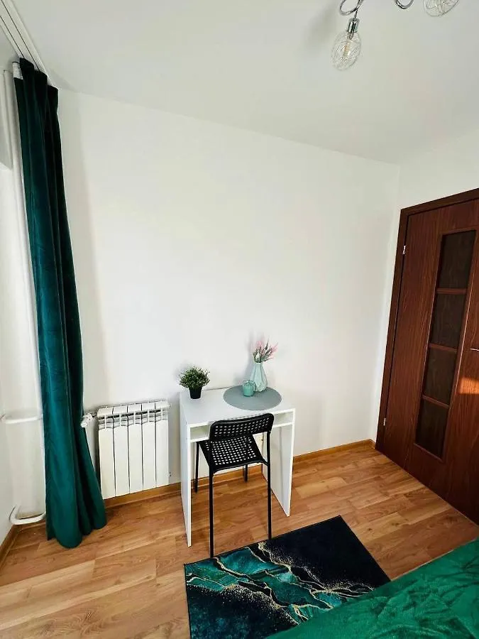 City View Rooms Warszawa 0*,  Polska